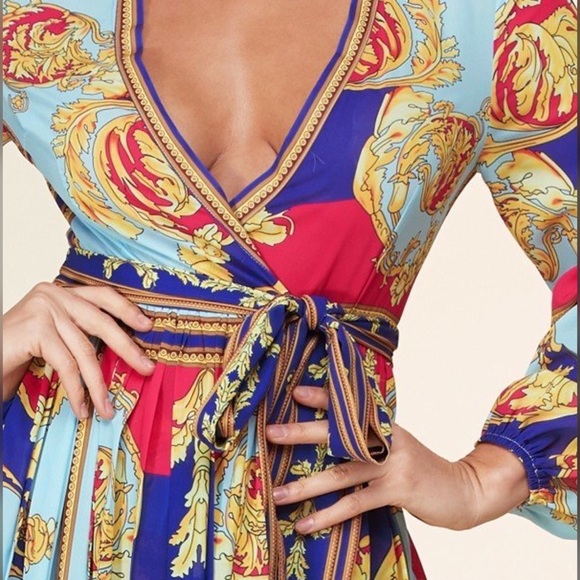 Versailles Print Long Sleeve Maxi dress - Picture 4 of 6